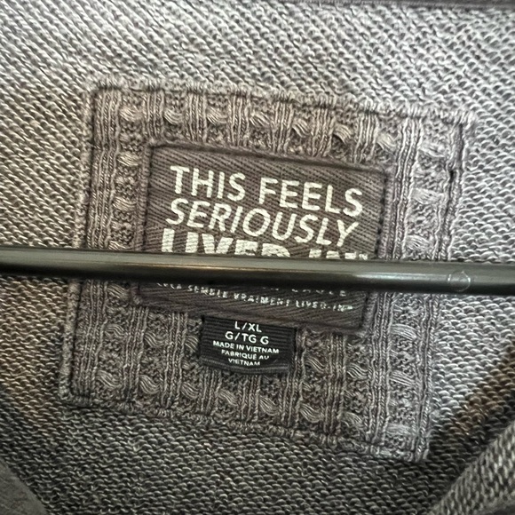 American Eagle Quarter Zip - Picture 2 of 4